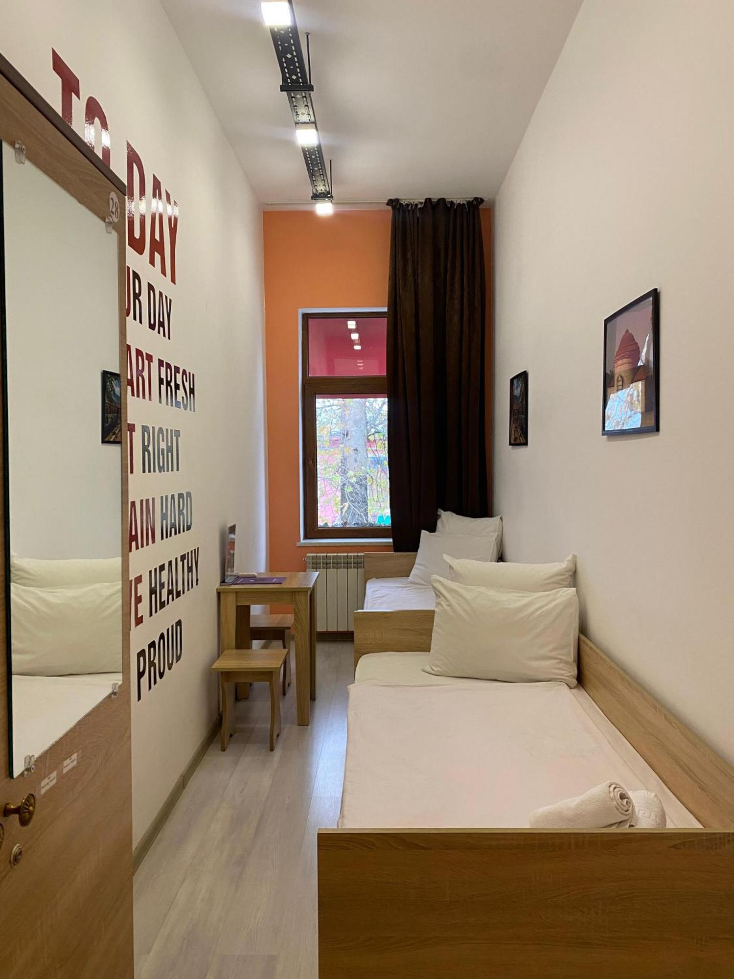 Central Hostel Şǝki Kültér fotó